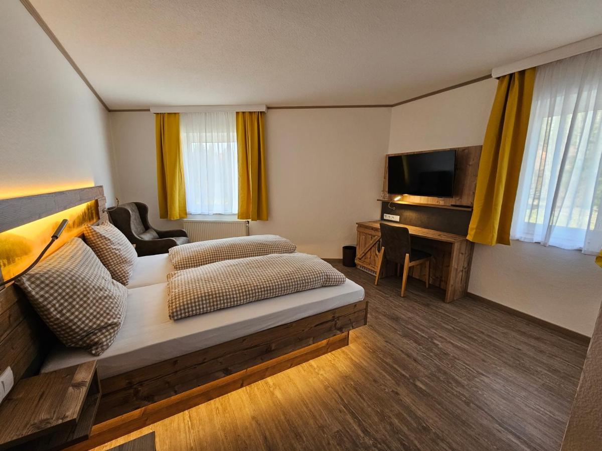 Hotel-Landgasthof Ploss Schonwald  Dış mekan fotoğraf